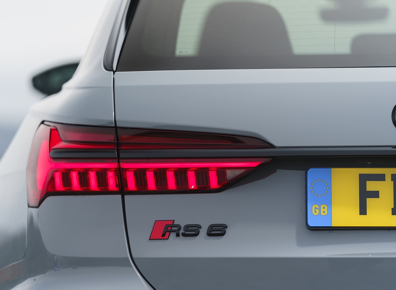 2020 Audi RS 6 Avant (UK-Spec) Tail Light Wallpapers #99 of 146