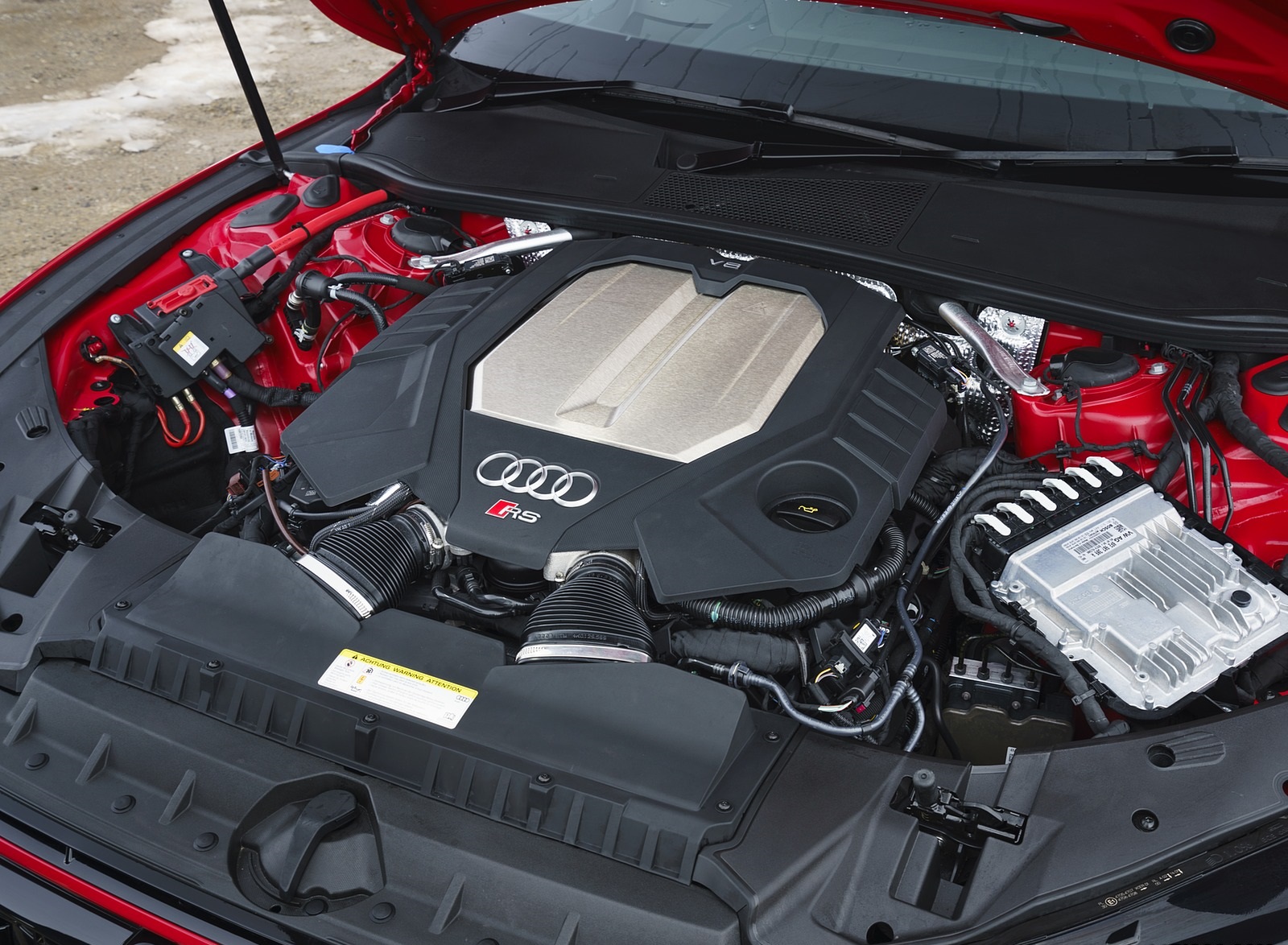 2020 Audi RS 7 Sportback (UK-Spec) Engine Wallpapers #83 of 113