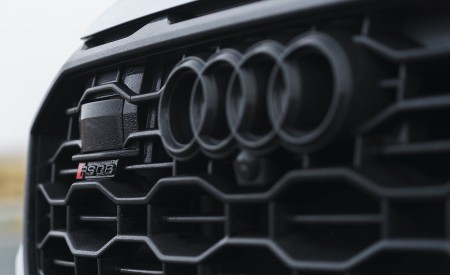 2020 Audi RS Q8 (UK-Spec) Grill Wallpapers 450x275 (47)