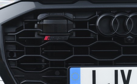 2020 Audi RS Q8 (UK-Spec) Grill Wallpapers 450x275 (52)
