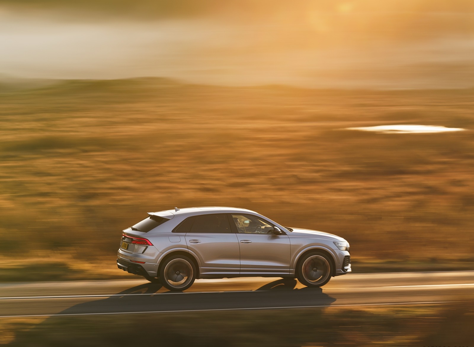 2020 Audi RS Q8 (UK-Spec) Side Wallpapers #24 of 90