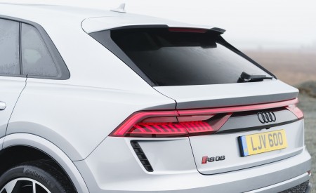 2020 Audi RS Q8 (UK-Spec) Tail Light Wallpapers 450x275 (64)