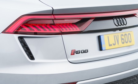 2020 Audi RS Q8 (UK-Spec) Tail Light Wallpapers 450x275 (60)