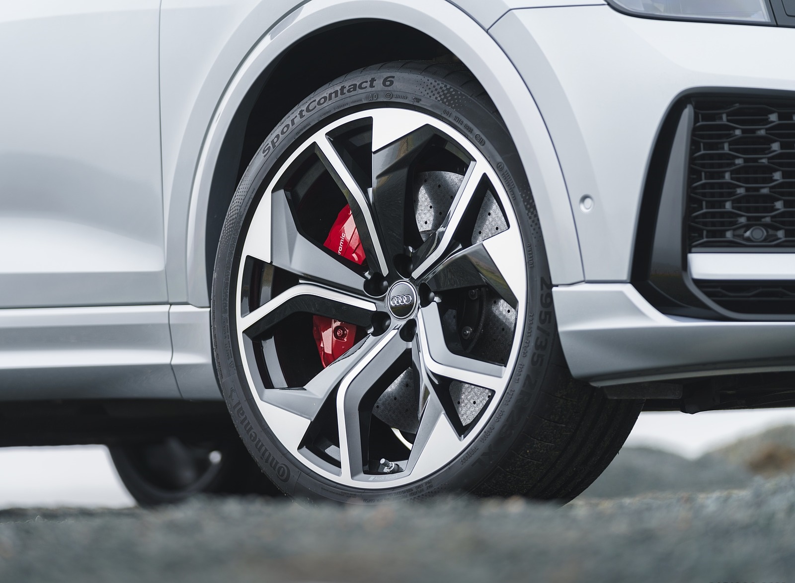 2020 Audi RS Q8 (UK-Spec) Wheel Wallpapers #58 of 90