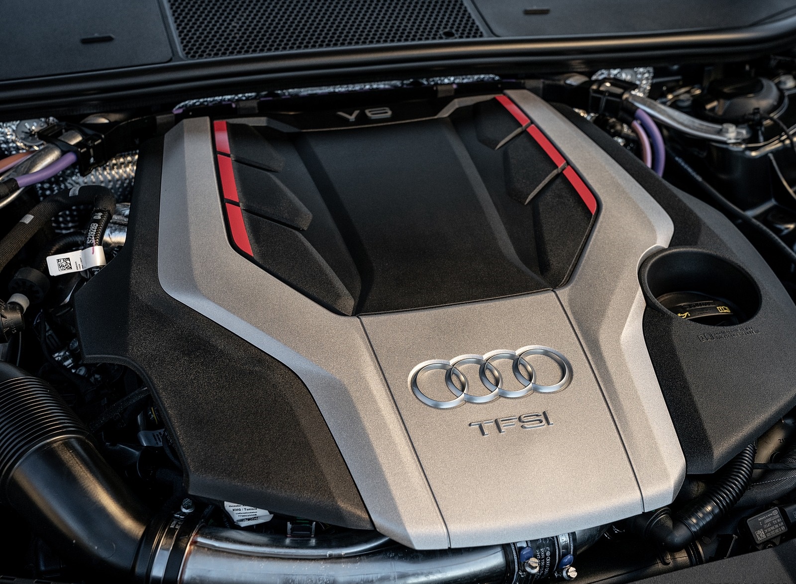 2020 Audi S6 (US-Spec) Engine Wallpapers #17 of 24
