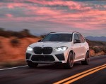 2020 BMW X5 M Competition (Color: Mineral White; US-Spec) Front Three-Quarter Wallpapers 150x120 (139)