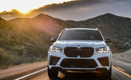 2020 BMW X5 M Competition (Color: Mineral White; US-Spec) Front Wallpapers 450x275 (134)