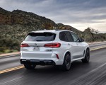 2020 BMW X5 M Competition (Color: Mineral White; US-Spec) Rear Three-Quarter Wallpapers 150x120 (146)