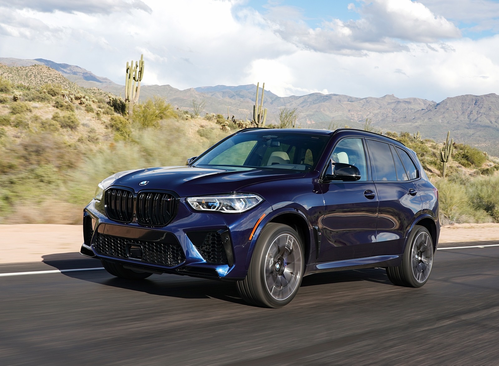 2020 BMW X5 M Competition (Color: Tanzanit Blue Metallic; US-Spec) Front Three-Quarter Wallpapers #19 of 196
