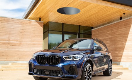 2020 BMW X5 M Competition (Color: Tanzanit Blue Metallic; US-Spec) Front Three-Quarter Wallpapers 450x275 (55)