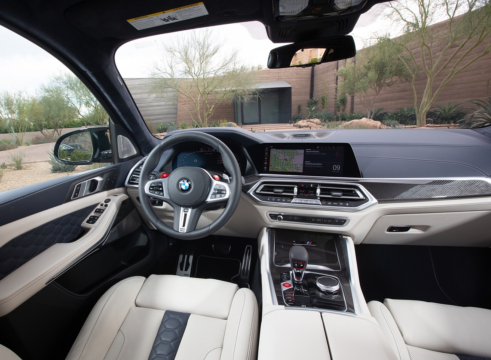 2020 BMW X5 M Competition (Color: Tanzanit Blue Metallic; US-Spec) Interior Cockpit Wallpapers #84 of 196
