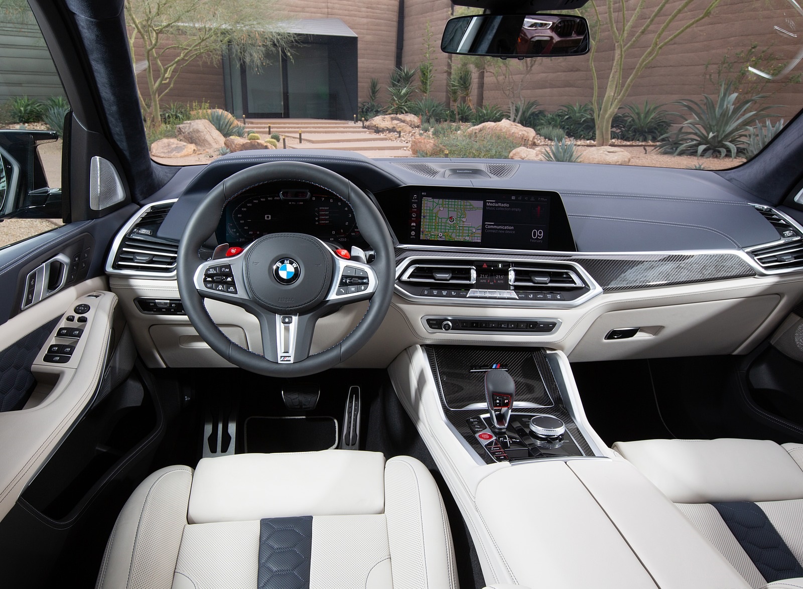 2020 BMW X5 M Competition (Color: Tanzanit Blue Metallic; US-Spec) Interior Cockpit Wallpapers #83 of 196