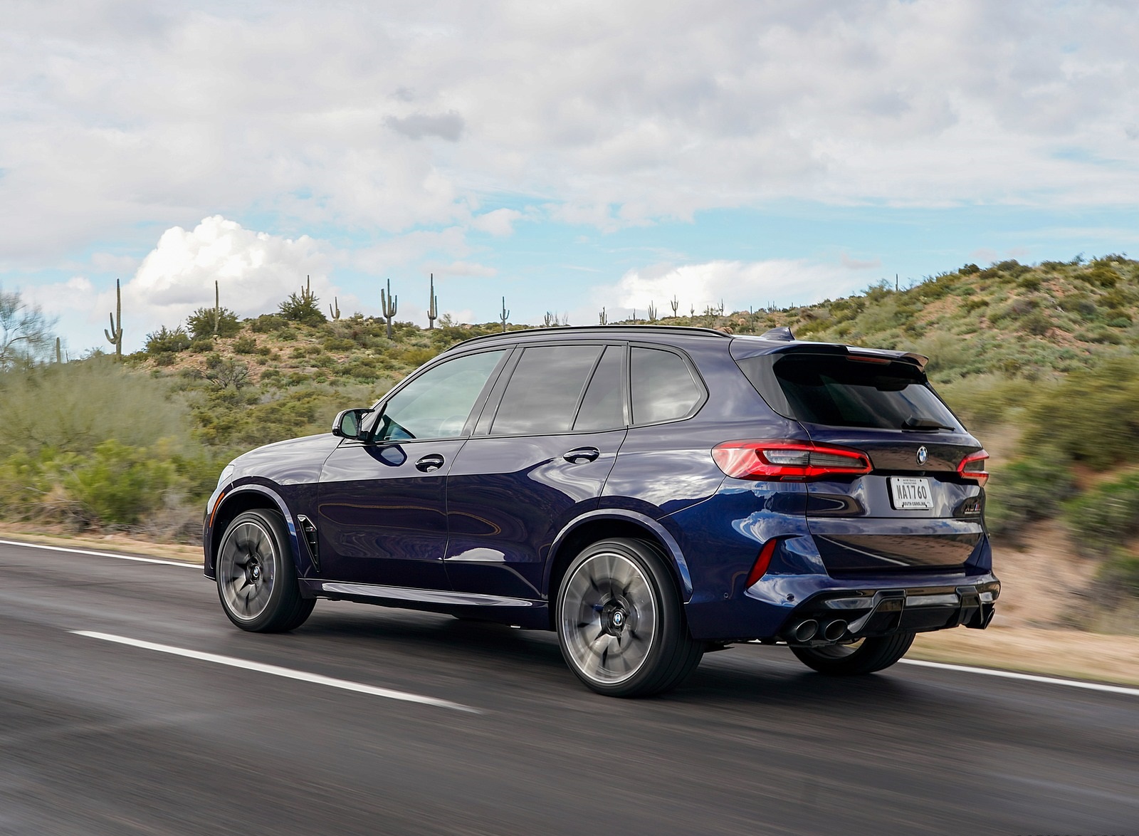 2020 BMW X5 M Competition (Color: Tanzanit Blue Metallic; US-Spec) Rear Three-Quarter Wallpapers #32 of 196