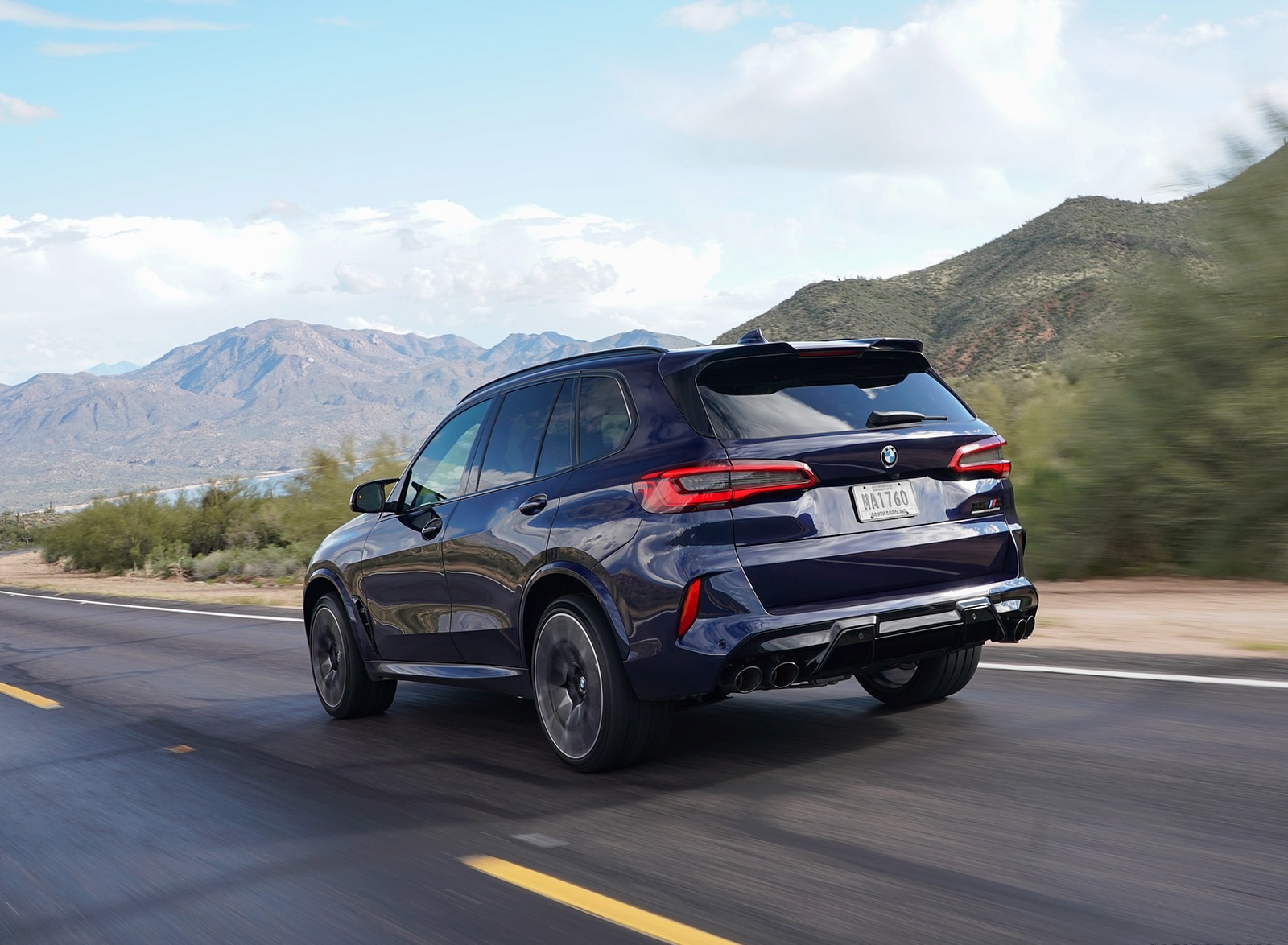 2020 BMW X5 M Competition (Color: Tanzanit Blue Metallic; US-Spec) Rear Three-Quarter Wallpapers #25 of 196