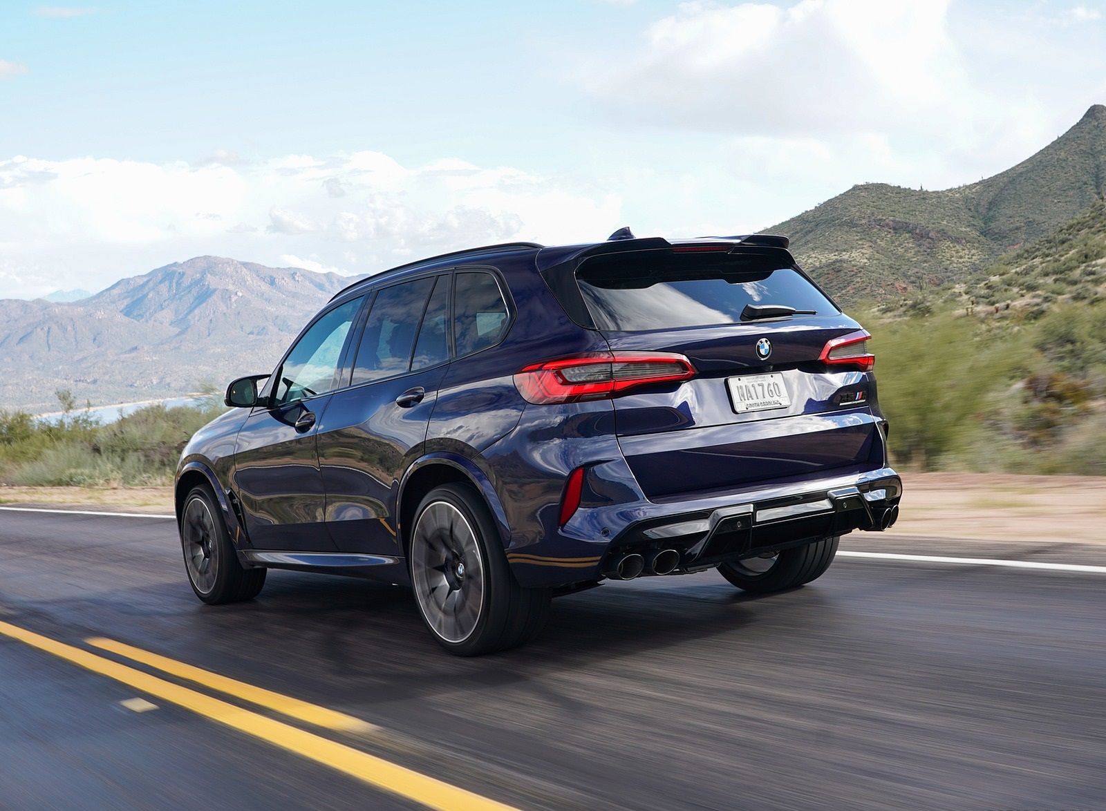 2020 BMW X5 M Competition (Color: Tanzanit Blue Metallic; US-Spec) Rear Three-Quarter Wallpapers #26 of 196