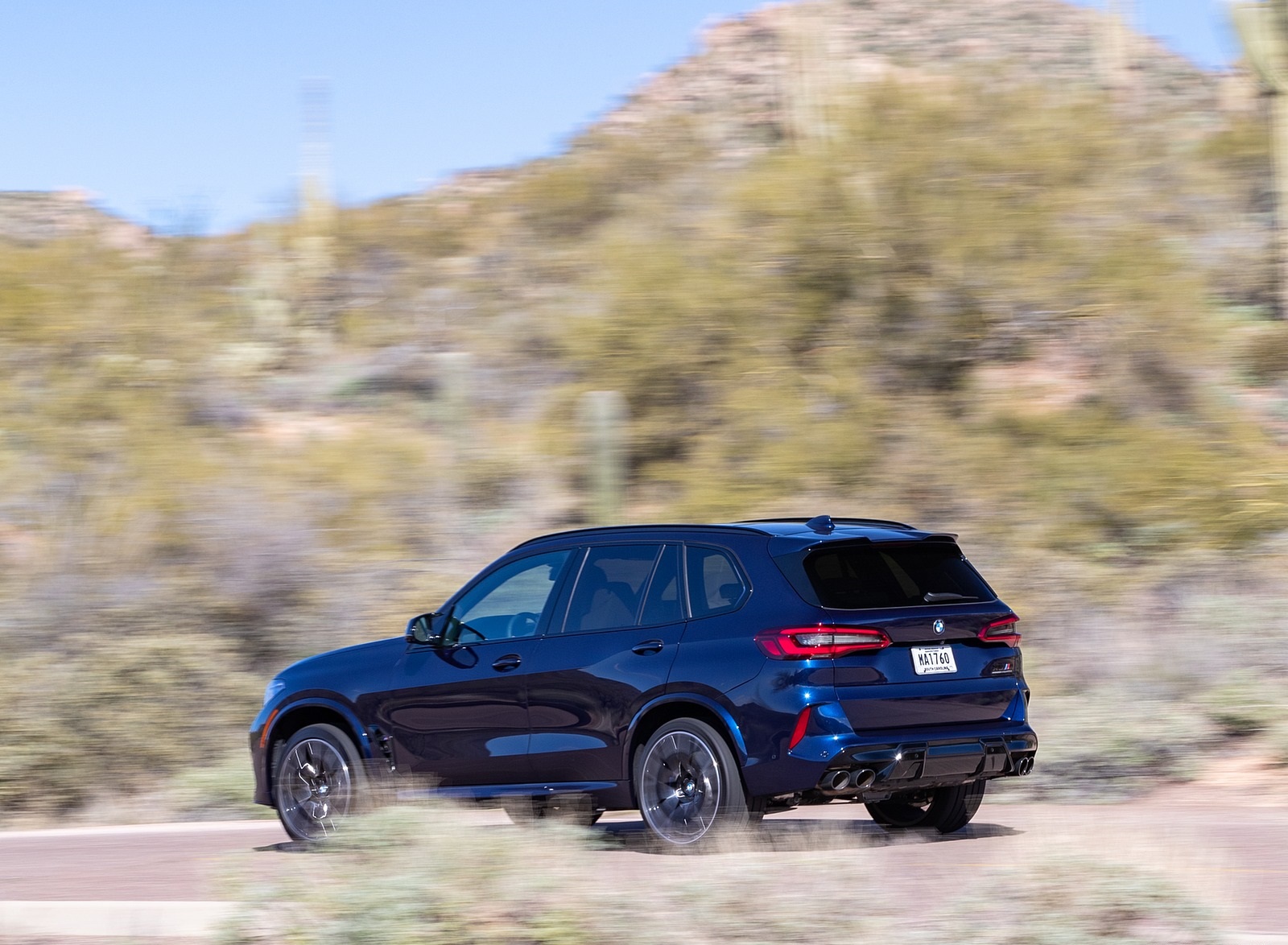2020 BMW X5 M Competition (Color: Tanzanit Blue Metallic; US-Spec) Rear Three-Quarter Wallpapers #47 of 196