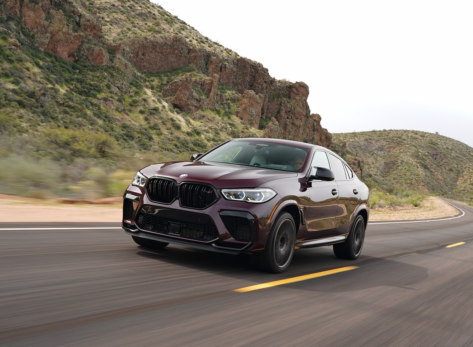 2020 BMW X6 M Competition (Color: Ametrine Metallic; US-Spec) Front Three-Quarter Wallpapers #20 of 206