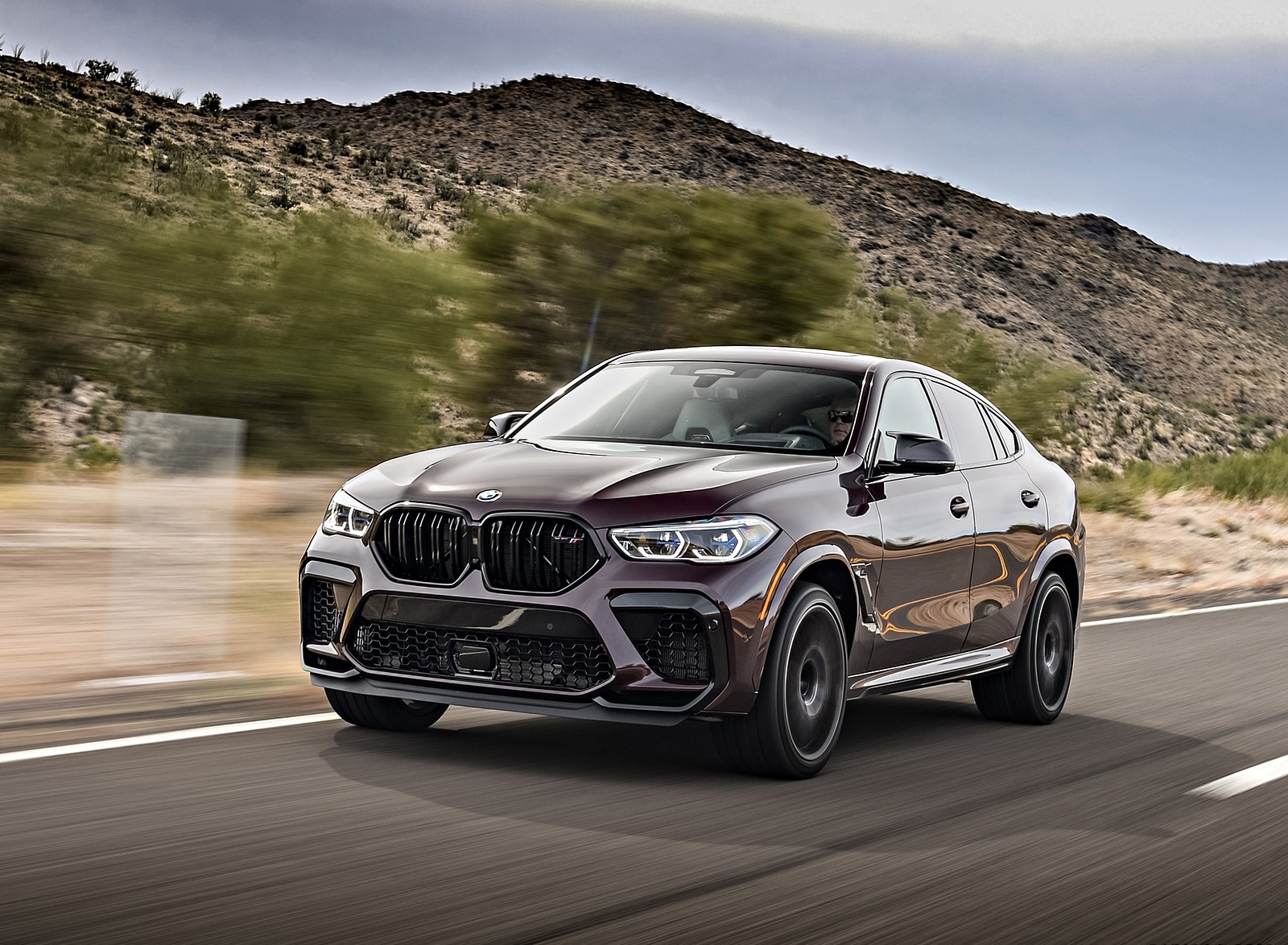 2020 BMW X6 M Competition (Color: Ametrine Metallic; US-Spec) Front Three-Quarter Wallpapers #3 of 206