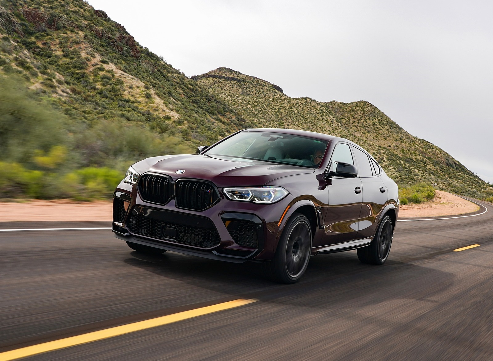 БМВ x6 зеленая