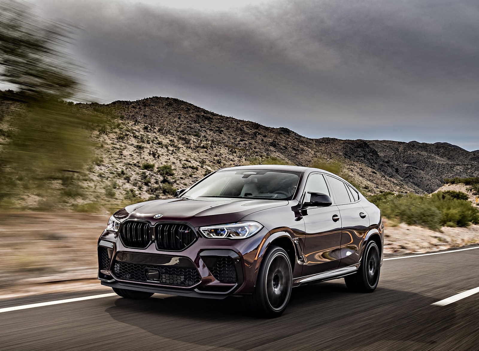 2020 BMW X6 M Competition (Color: Ametrine Metallic; US-Spec) Front Three-Quarter Wallpapers #41 of 206
