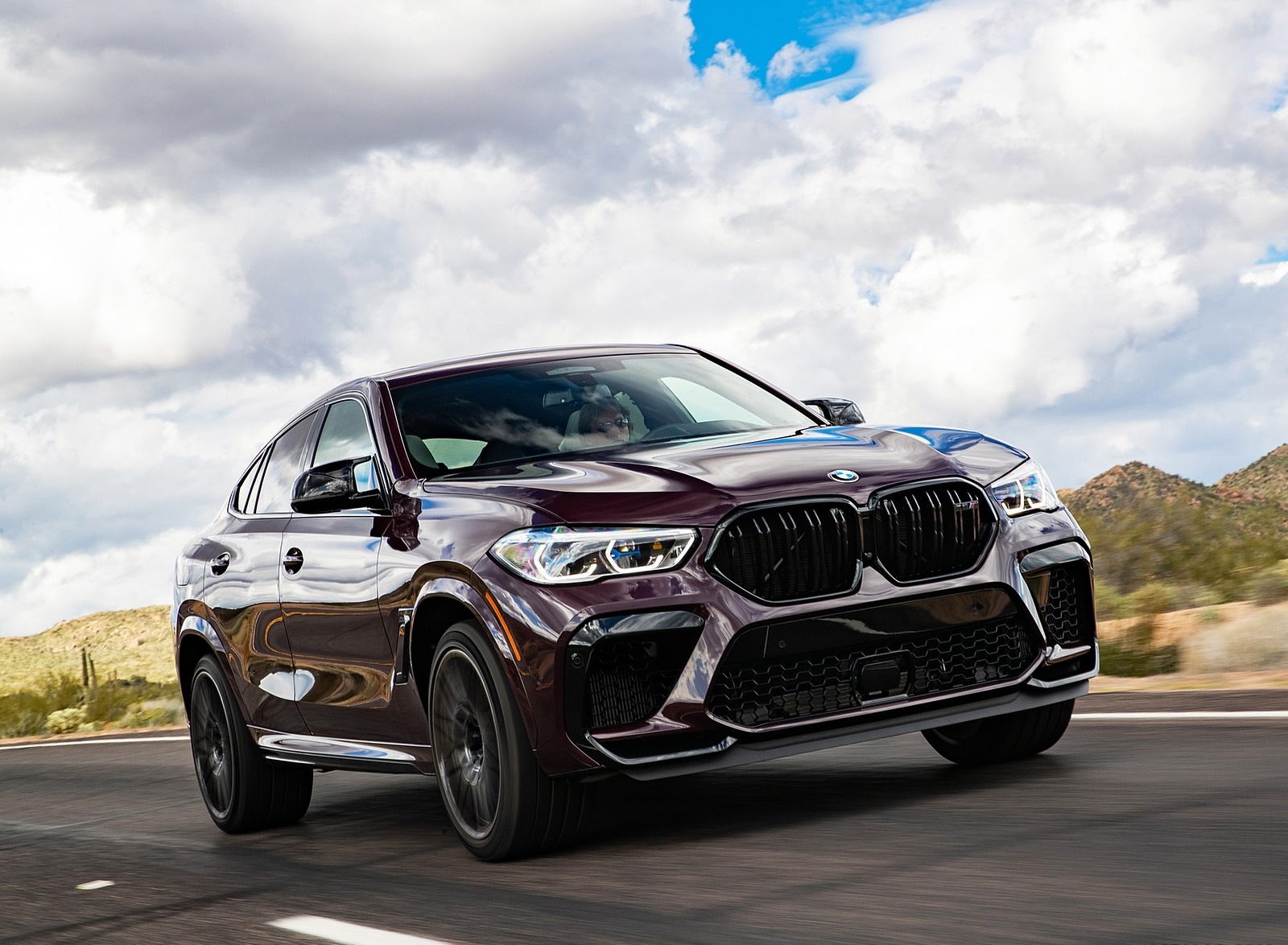 2020 BMW X6 M Competition (Color: Ametrine Metallic; US-Spec) Front Three-Quarter Wallpapers #29 of 206