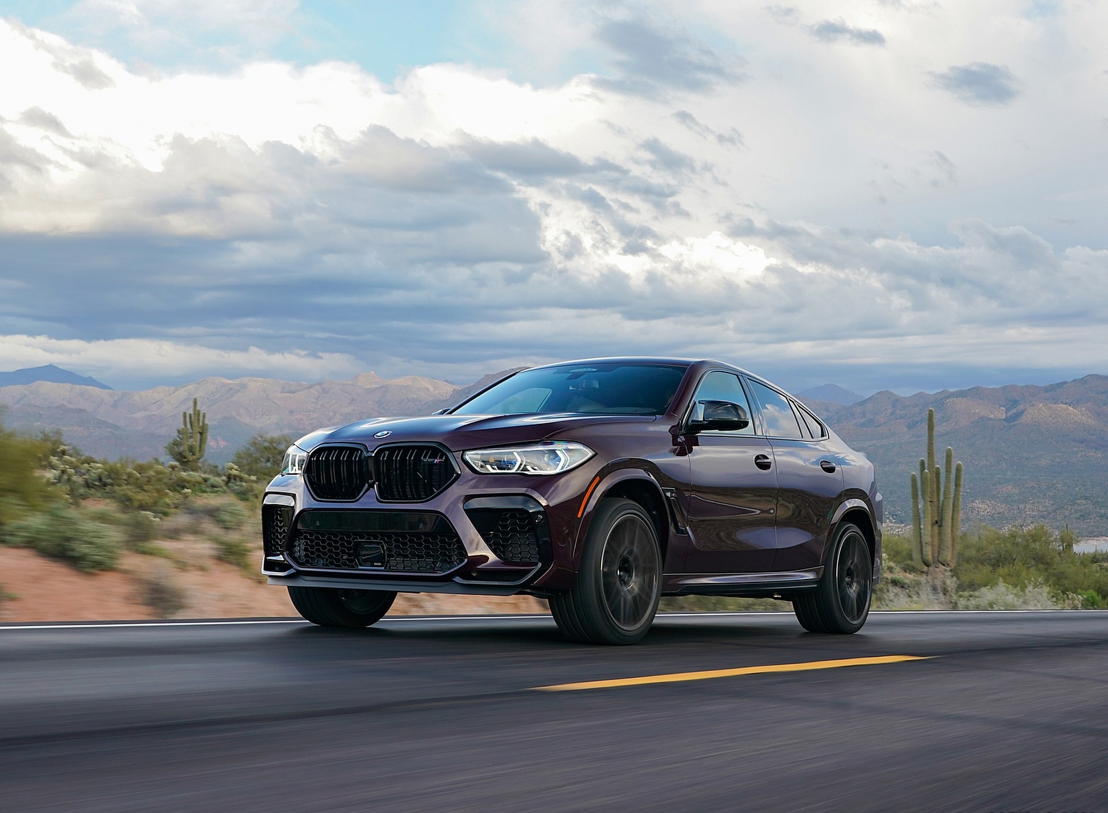 2020 BMW X6 M Competition (Color: Ametrine Metallic; US-Spec) Front Three-Quarter Wallpapers #22 of 206