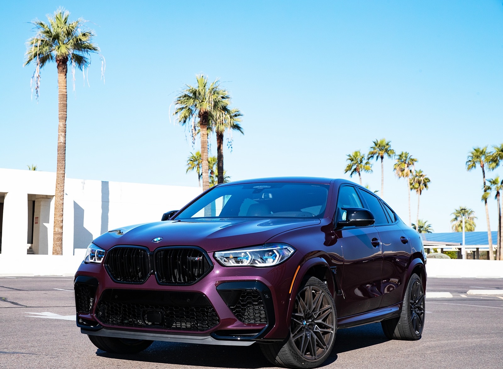 2020 BMW X6 M Competition (Color: Ametrine Metallic; US-Spec) Front Three-Quarter Wallpapers #83 of 206