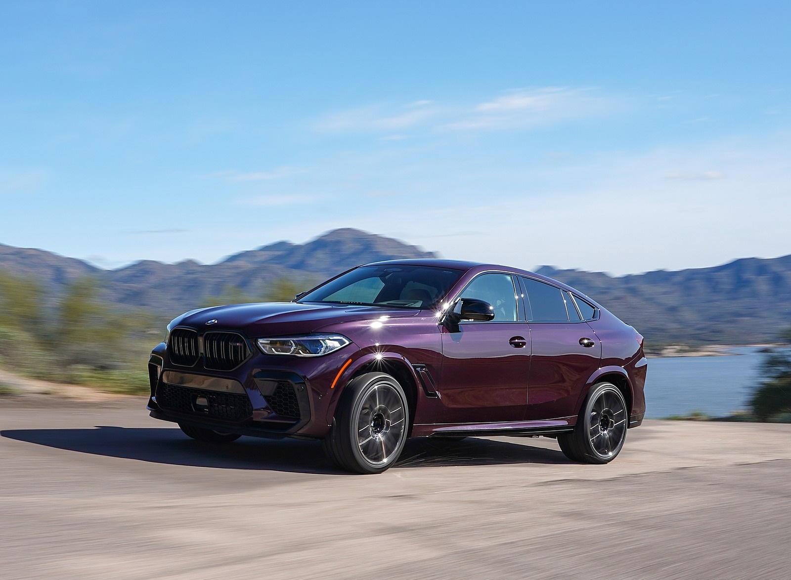 2020 BMW X6 M Competition (Color: Ametrine Metallic; US-Spec) Front Three-Quarter Wallpapers (6)