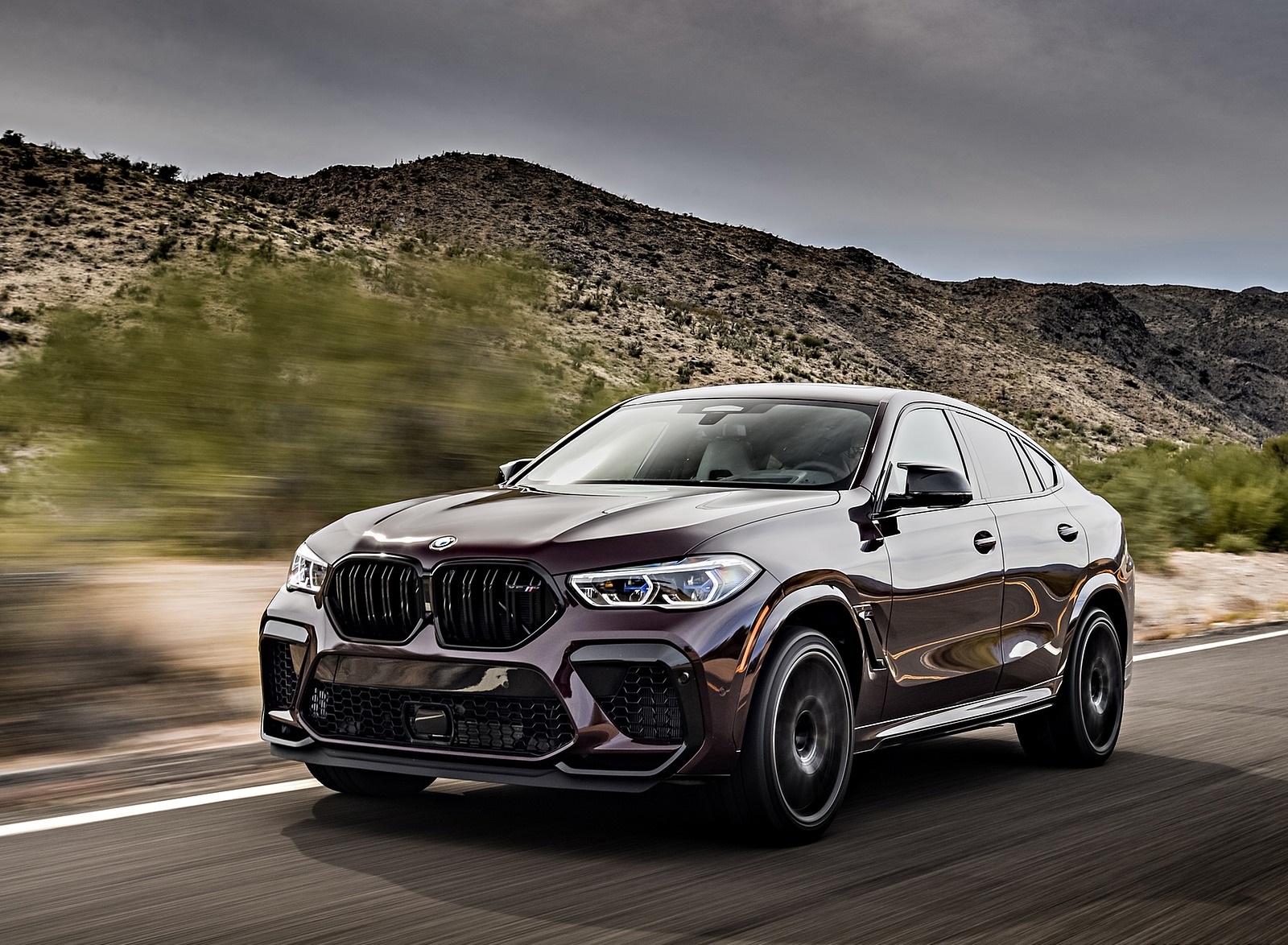 2020 BMW X6 M Competition (Color: Ametrine Metallic; US-Spec) Front Three-Quarter Wallpapers #43 of 206