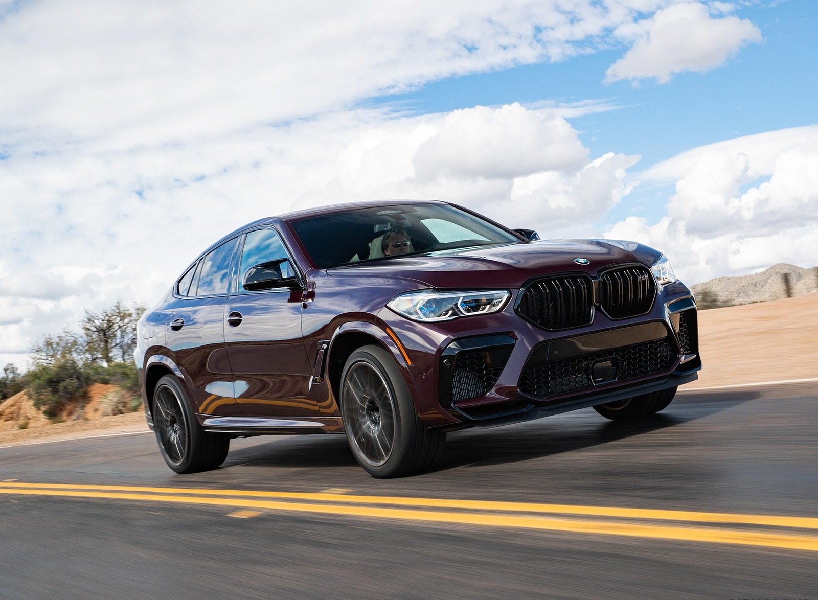 2020 BMW X6 M Competition (Color: Ametrine Metallic; US-Spec) Front Three-Quarter Wallpapers #30 of 206
