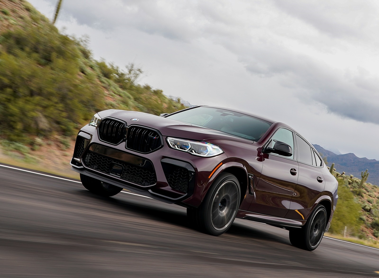 2020 BMW X6 M Competition (Color: Ametrine Metallic; US-Spec) Front Three-Quarter Wallpapers #24 of 206