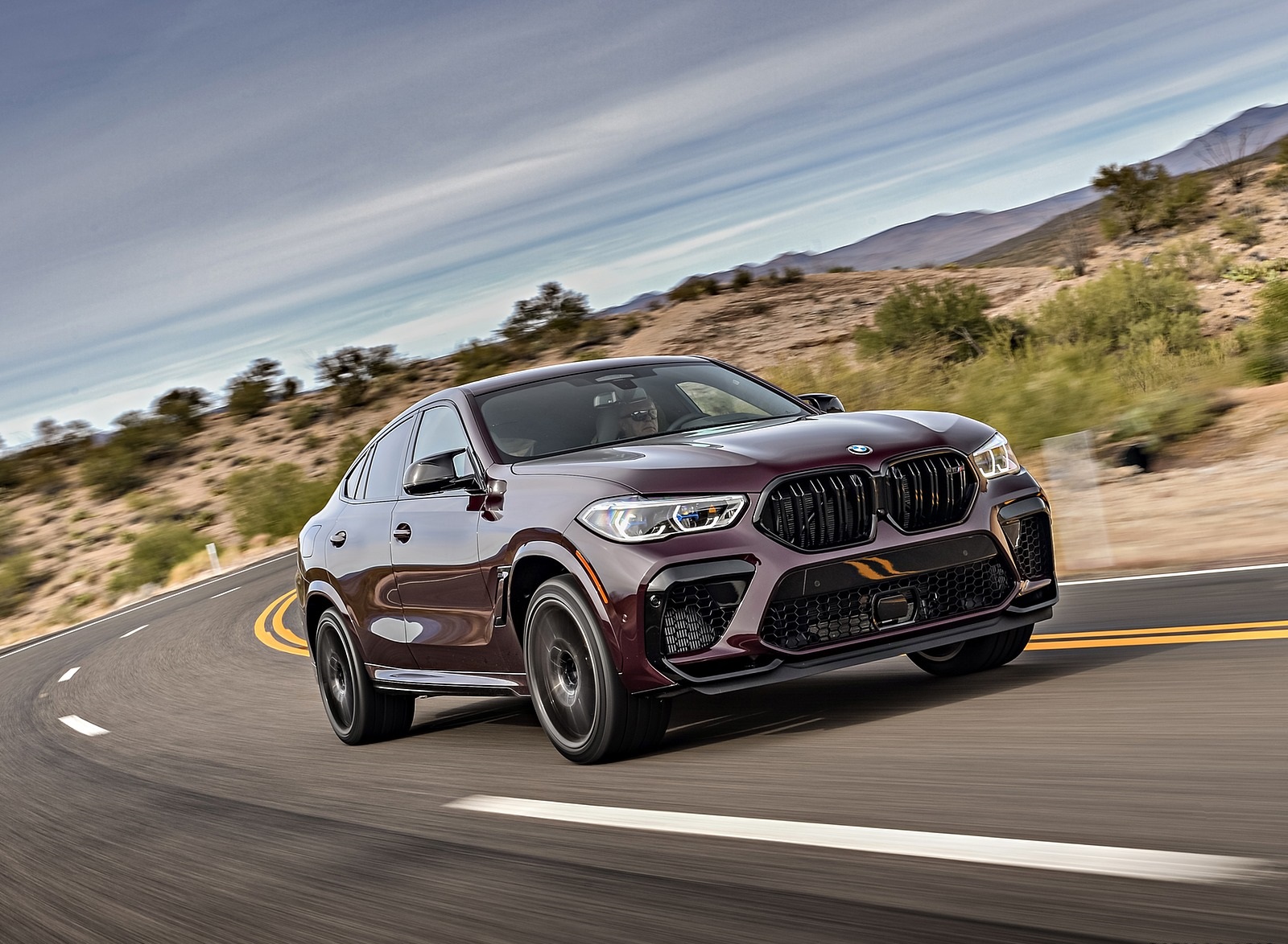 2020 BMW X6 M Competition (Color: Ametrine Metallic; US-Spec) Front Three-Quarter Wallpapers #44 of 206