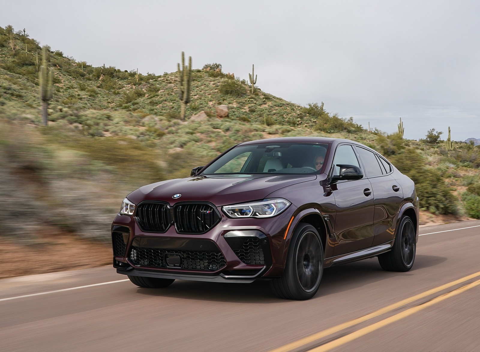 2020 BMW X6 M Competition (Color: Ametrine Metallic; US-Spec) Front Three-Quarter Wallpapers #8 of 206