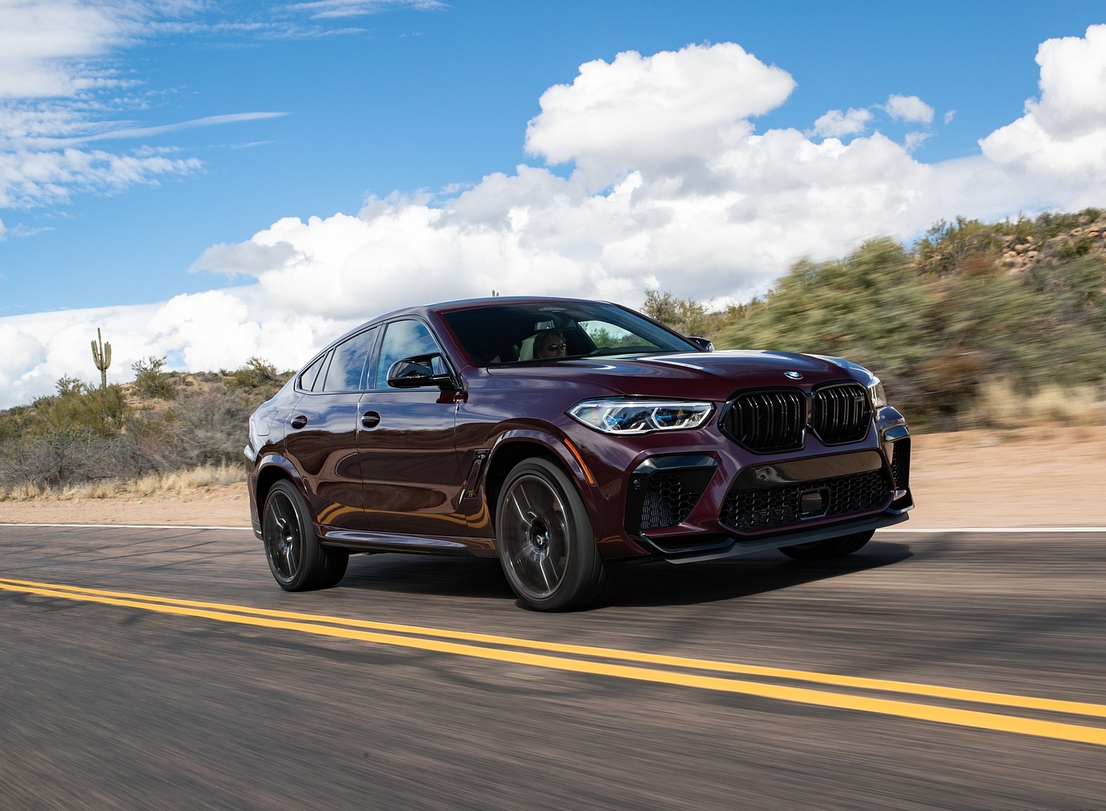 2020 BMW X6 M Competition (Color: Ametrine Metallic; US-Spec) Front Three-Quarter Wallpapers #31 of 206