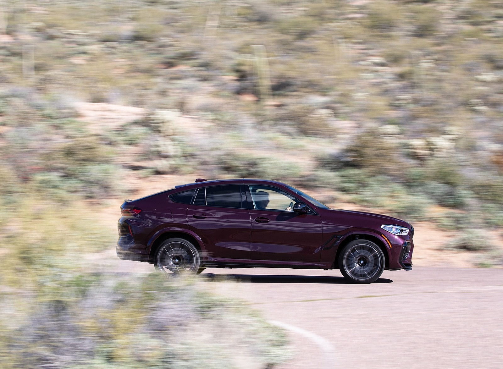 2020 BMW X6 M Competition (Color: Ametrine Metallic; US-Spec) Side Wallpapers #67 of 206