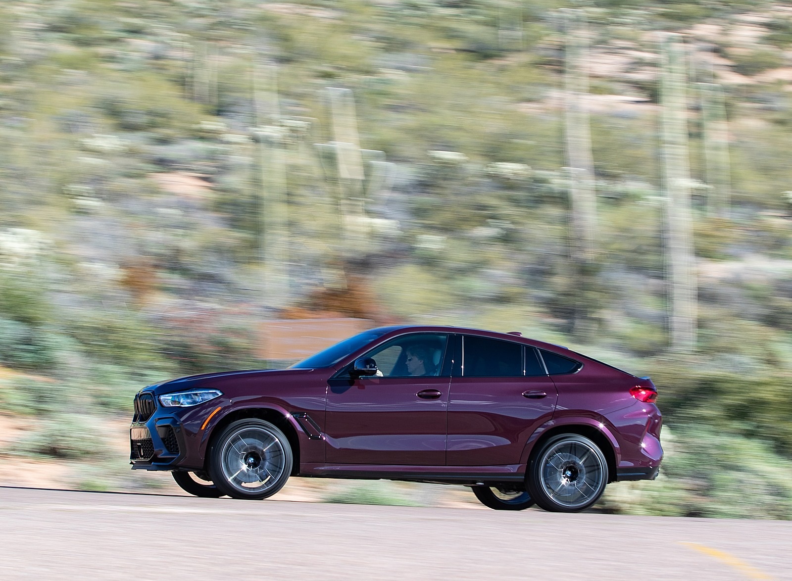 2020 BMW X6 M Competition (Color: Ametrine Metallic; US-Spec) Side Wallpapers #68 of 206