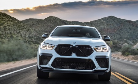 2020 BMW X6 M Competition (Color: Mineral White Metallic; US-Spec) Front Wallpapers 450x275 (141)