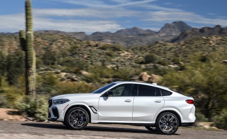 2020 BMW X6 M Competition (Color: Mineral White Metallic; US-Spec) Side Wallpapers 450x275 (181)