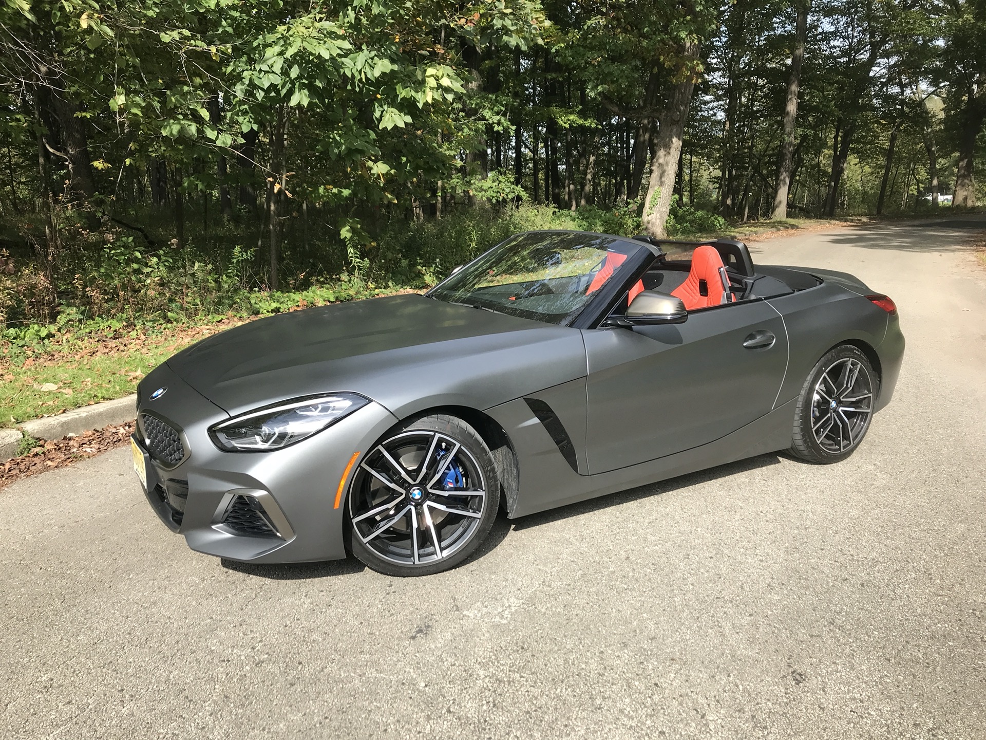 2020 BMW Z4 M40i Roadster (Color: Frozen Grey Metallic) Front Three-Quarter Wallpapers #39 of 41