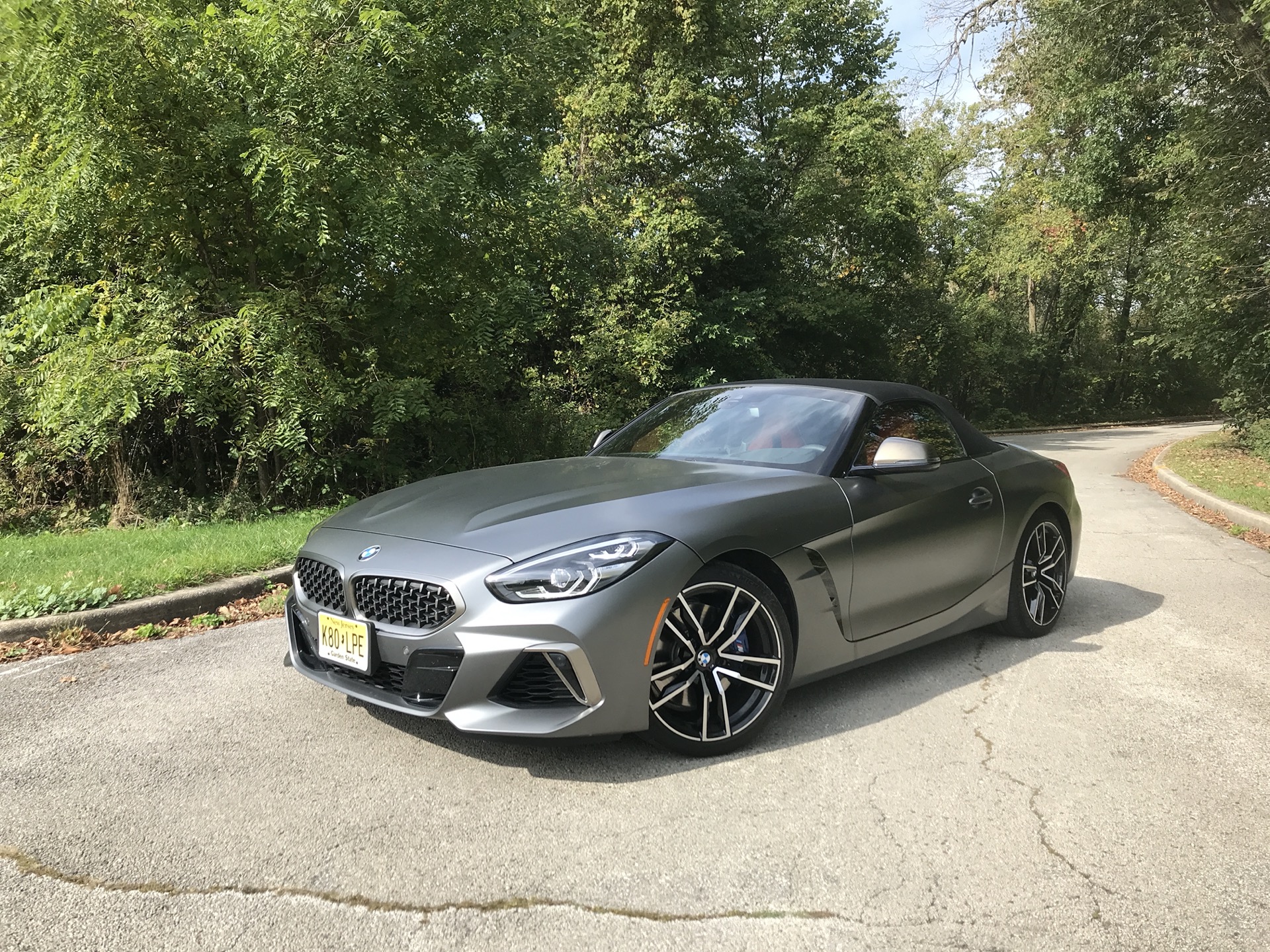 2020 BMW Z4 M40i Roadster (Color: Frozen Grey Metallic) Front Three-Quarter Wallpapers #38 of 41