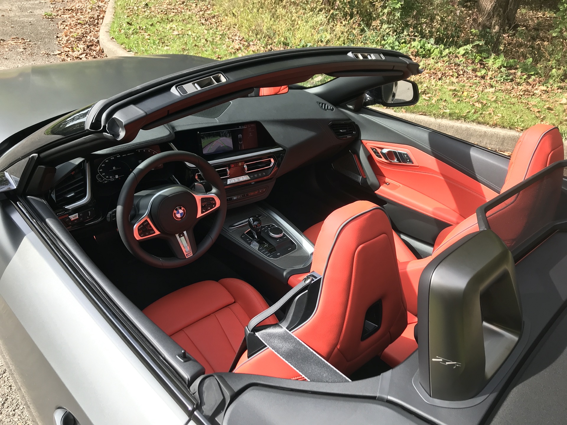 2020 BMW Z4 M40i Roadster (Color: Frozen Grey Metallic) Interior Wallpapers #41 of 41