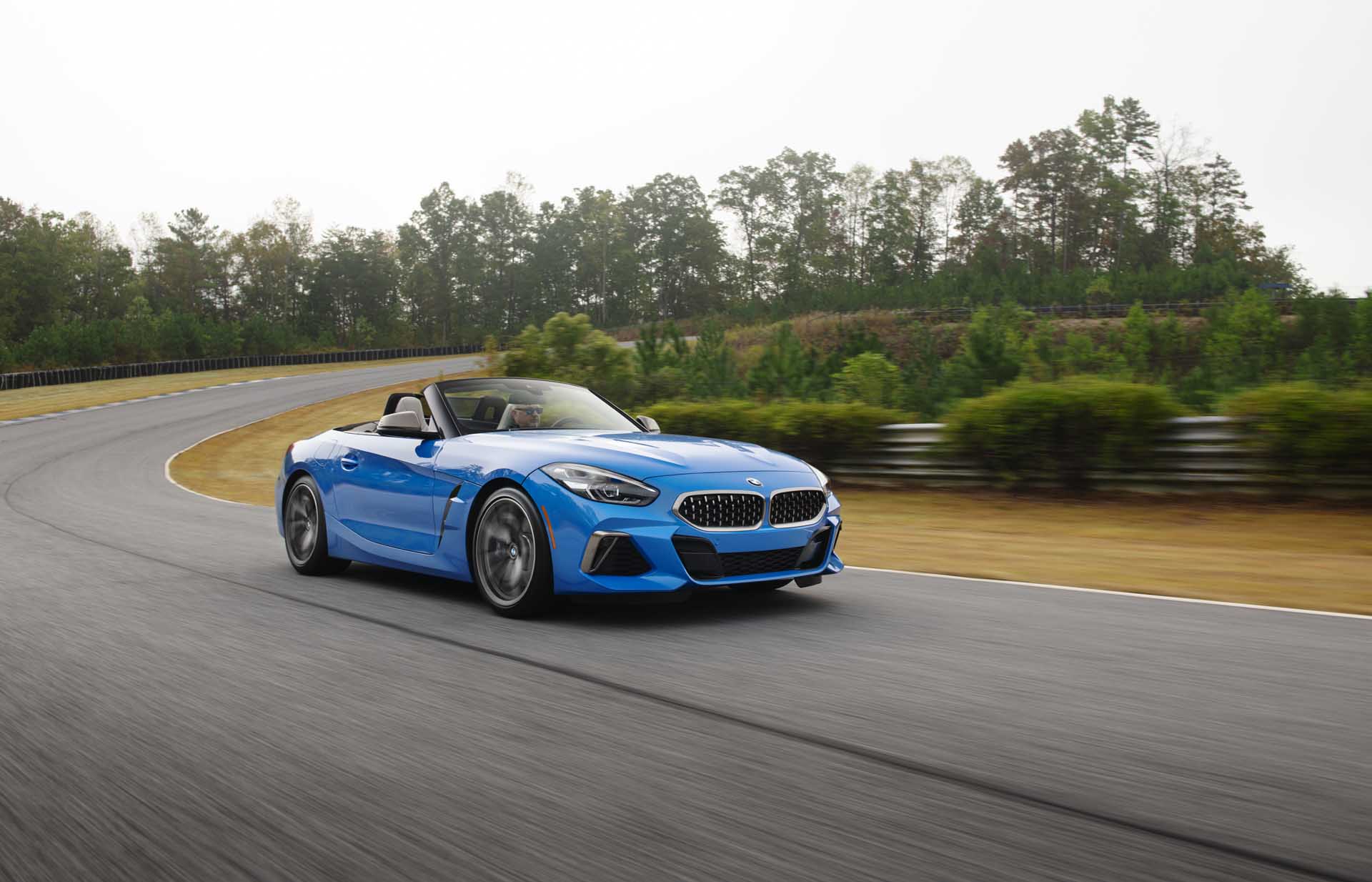 2020 BMW Z4 M40i Roadster (Color: Misano Blue Metallic) Front Three-Quarter Wallpapers (5)