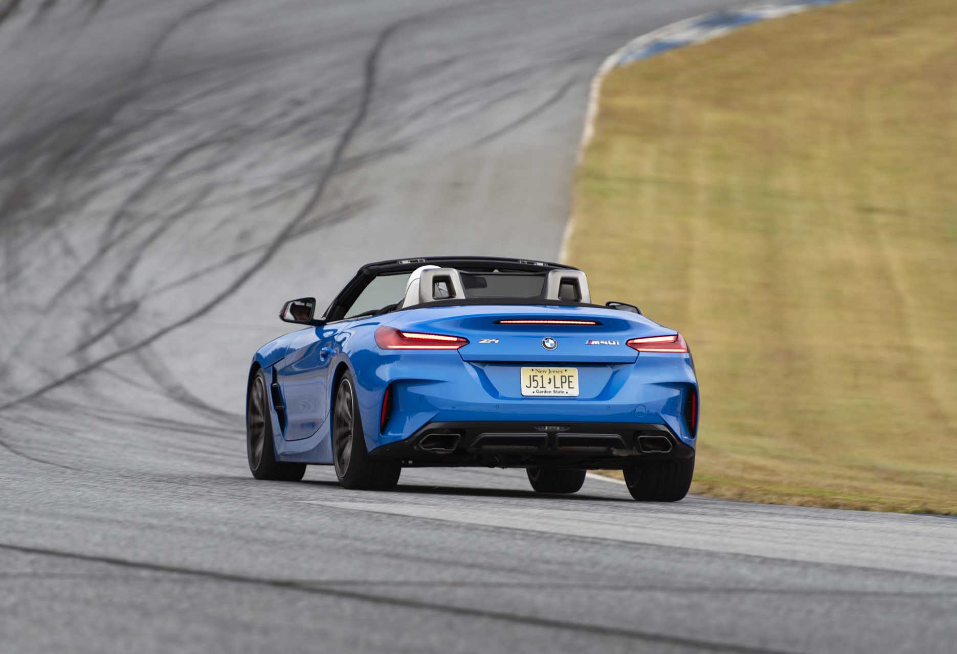 2020 BMW Z4 M40i Roadster (Color: Misano Blue Metallic) Rear Wallpapers #11 of 41