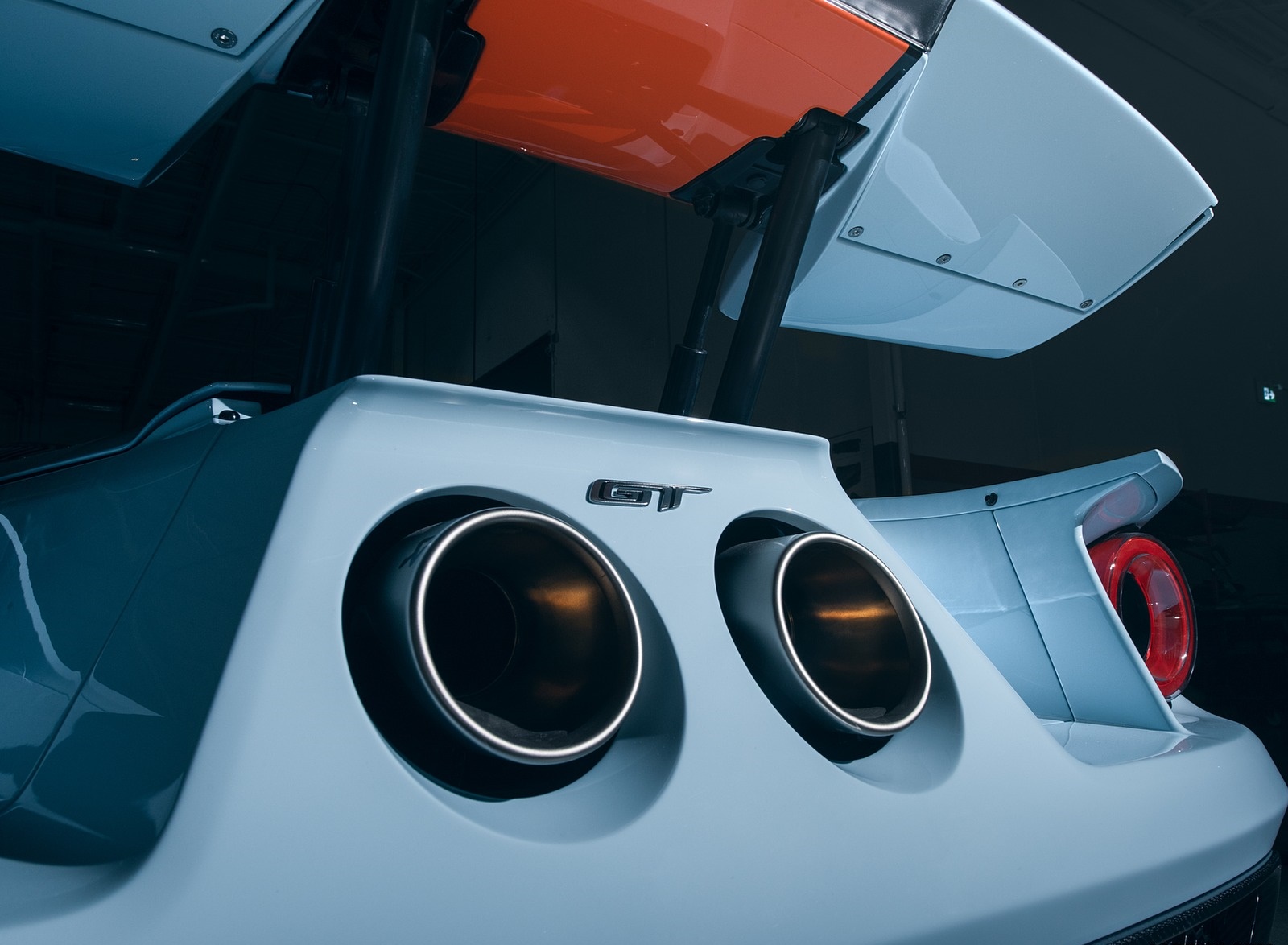 2020 Ford GT Gulf Racing Heritage Edition Exhaust Wallpapers #16 of 17