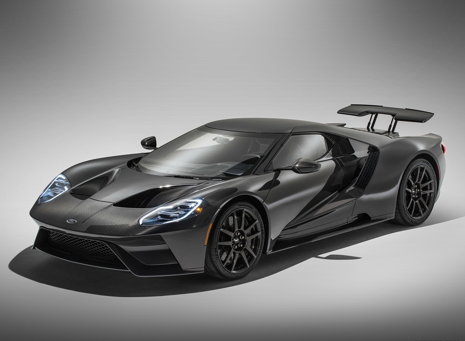 2020 Ford GT Liquid Carbon Front Three-Quarter Wallpapers (1)