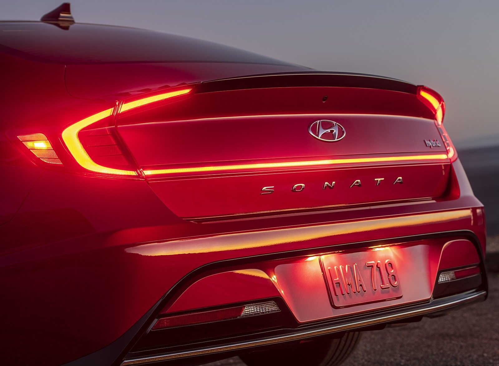 2020 Hyundai Sonata Hybrid Tail Light Wallpapers (9)