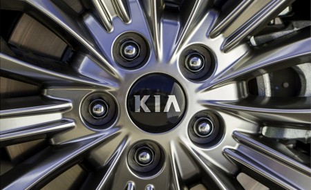 2020 Kia Cadenza Wheel Wallpapers 450x275 (29)