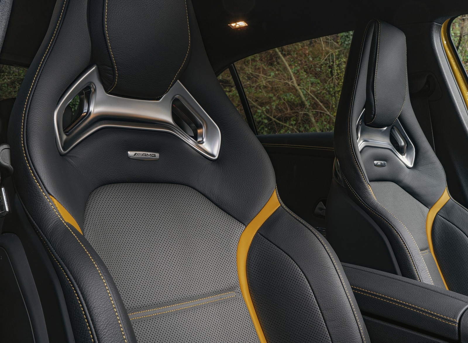 2020 Mercedes-AMG A 45 S (UK-Spec) Interior Front Seats Wallpapers #65 of 75
