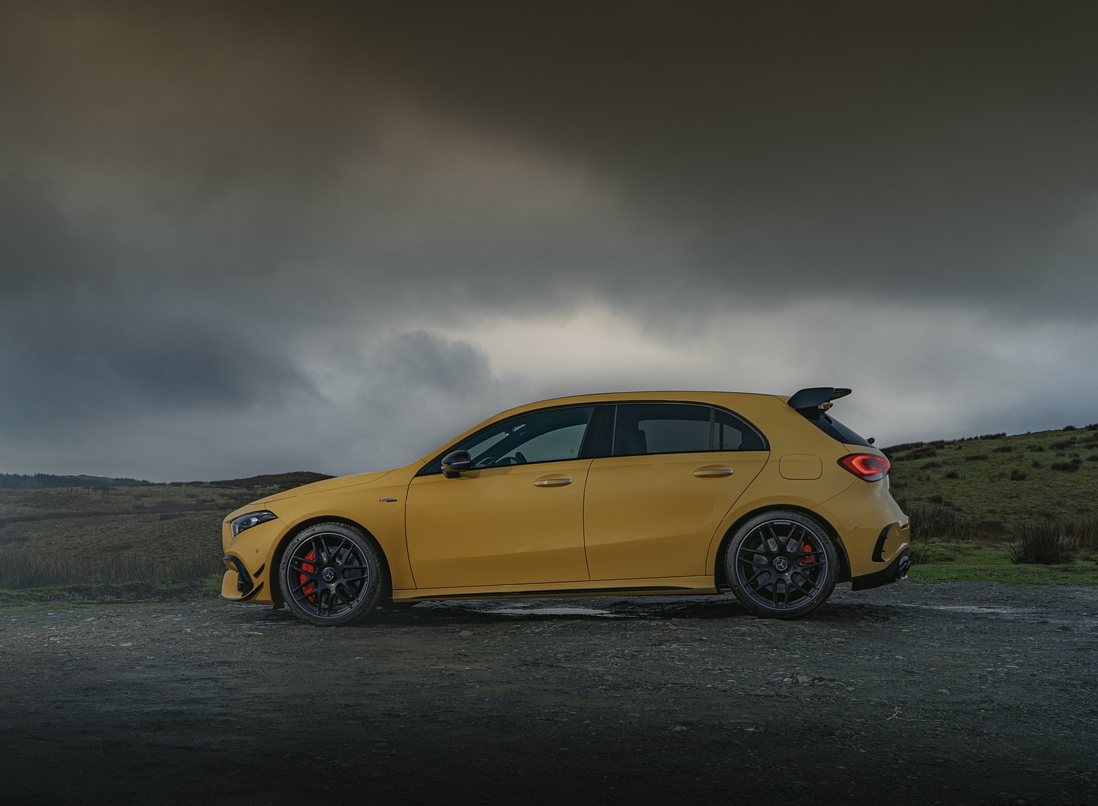 2020 Mercedes-AMG A 45 S (UK-Spec) Side Wallpapers #52 of 75