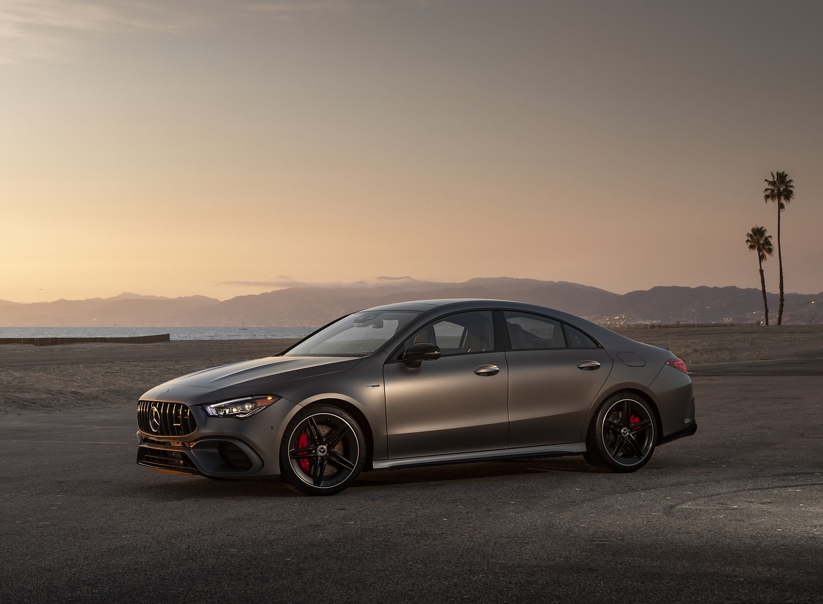 Mercedes Benz a45 AMG 2020 4Рє